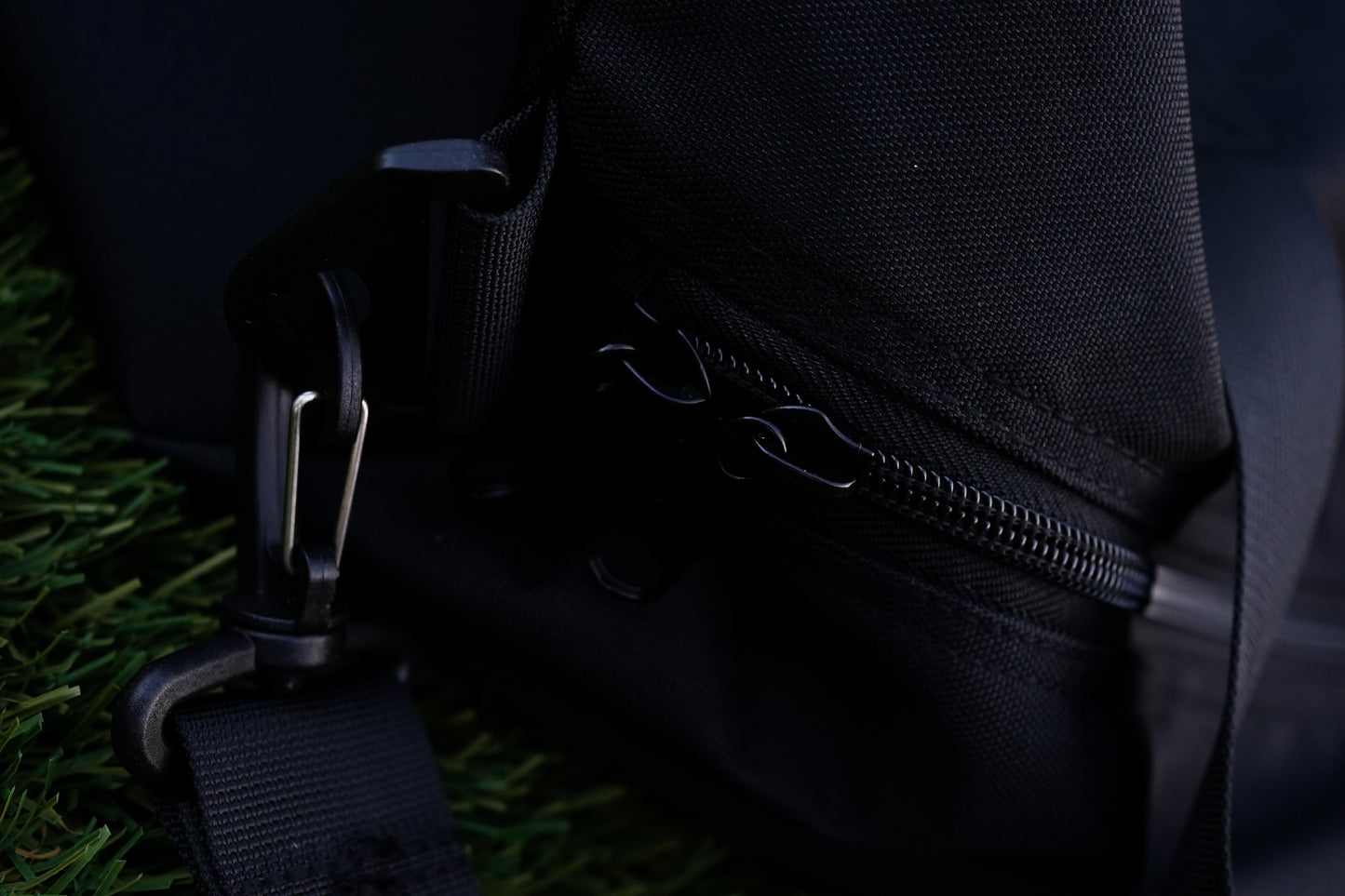 "THE HEARTTS CO." DUFFLE BAG