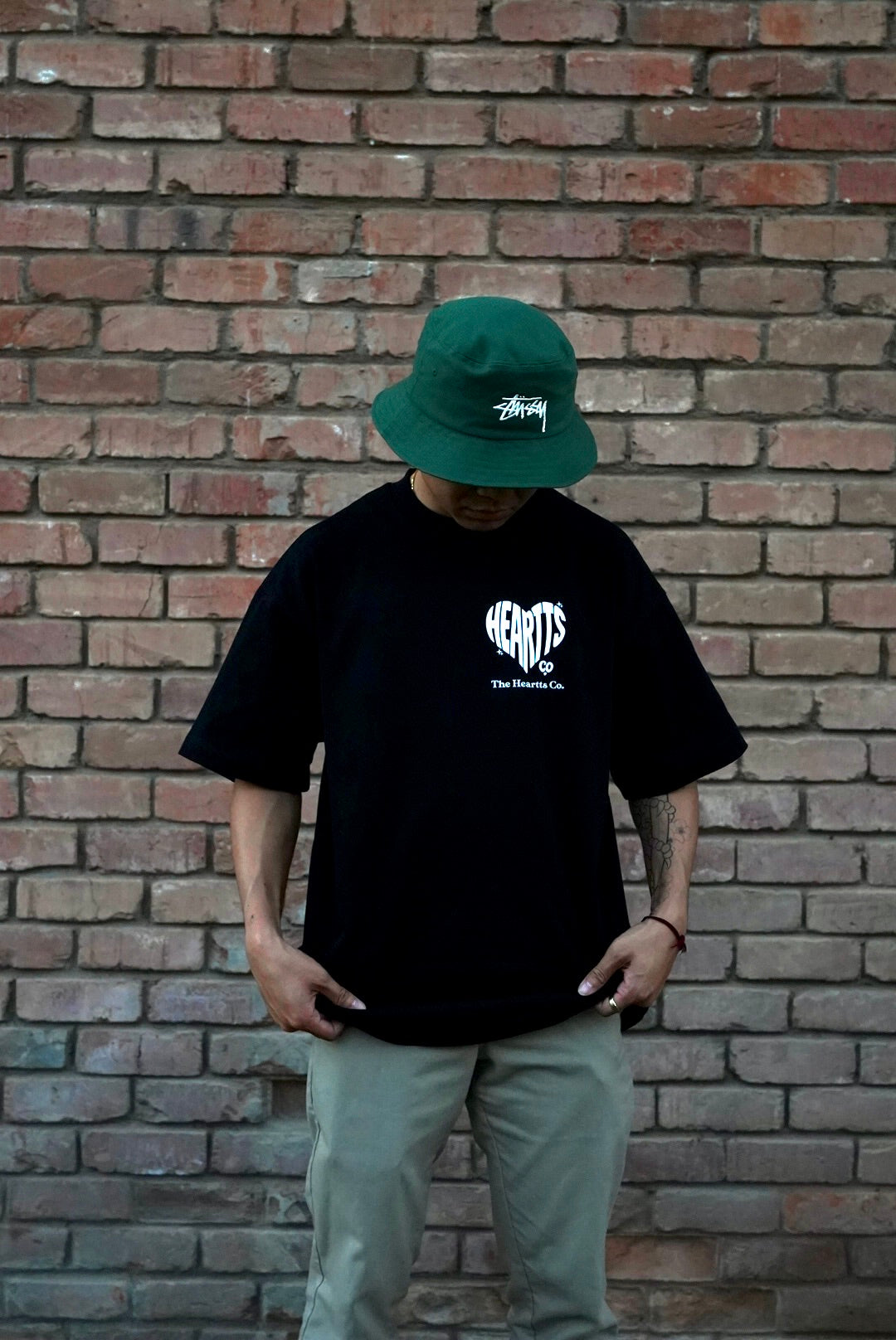 OVERSIZED "FLAGSHIP LOGO” T-Shirt (Black)