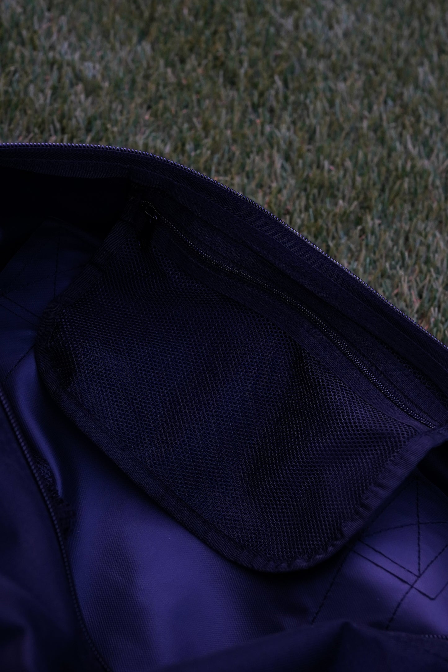 "THE HEARTTS CO." DUFFLE BAG